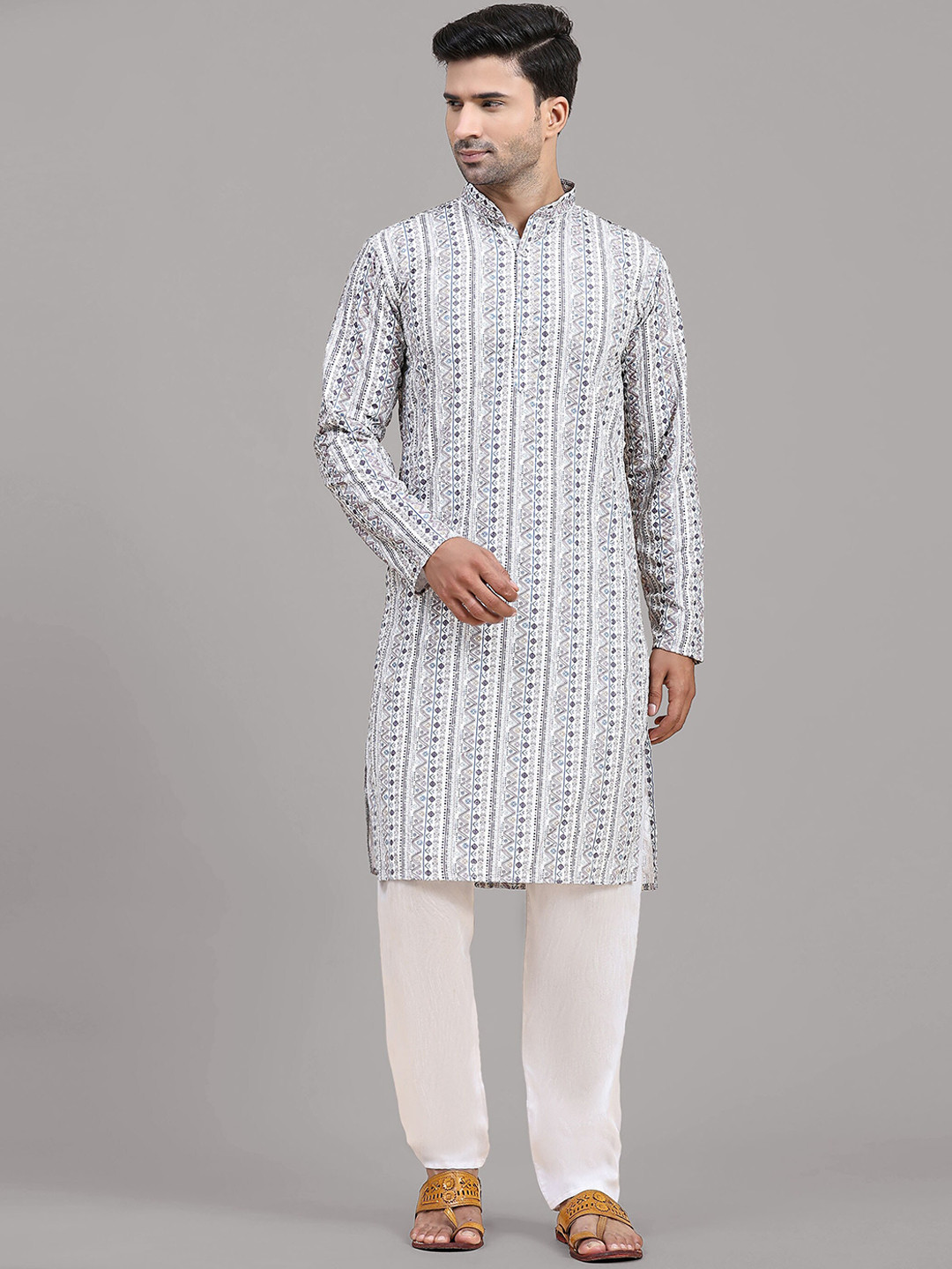 

Fabcartz Ethnic Motifs Printed Regular Thread Work Kurta With Pyjamas, White
