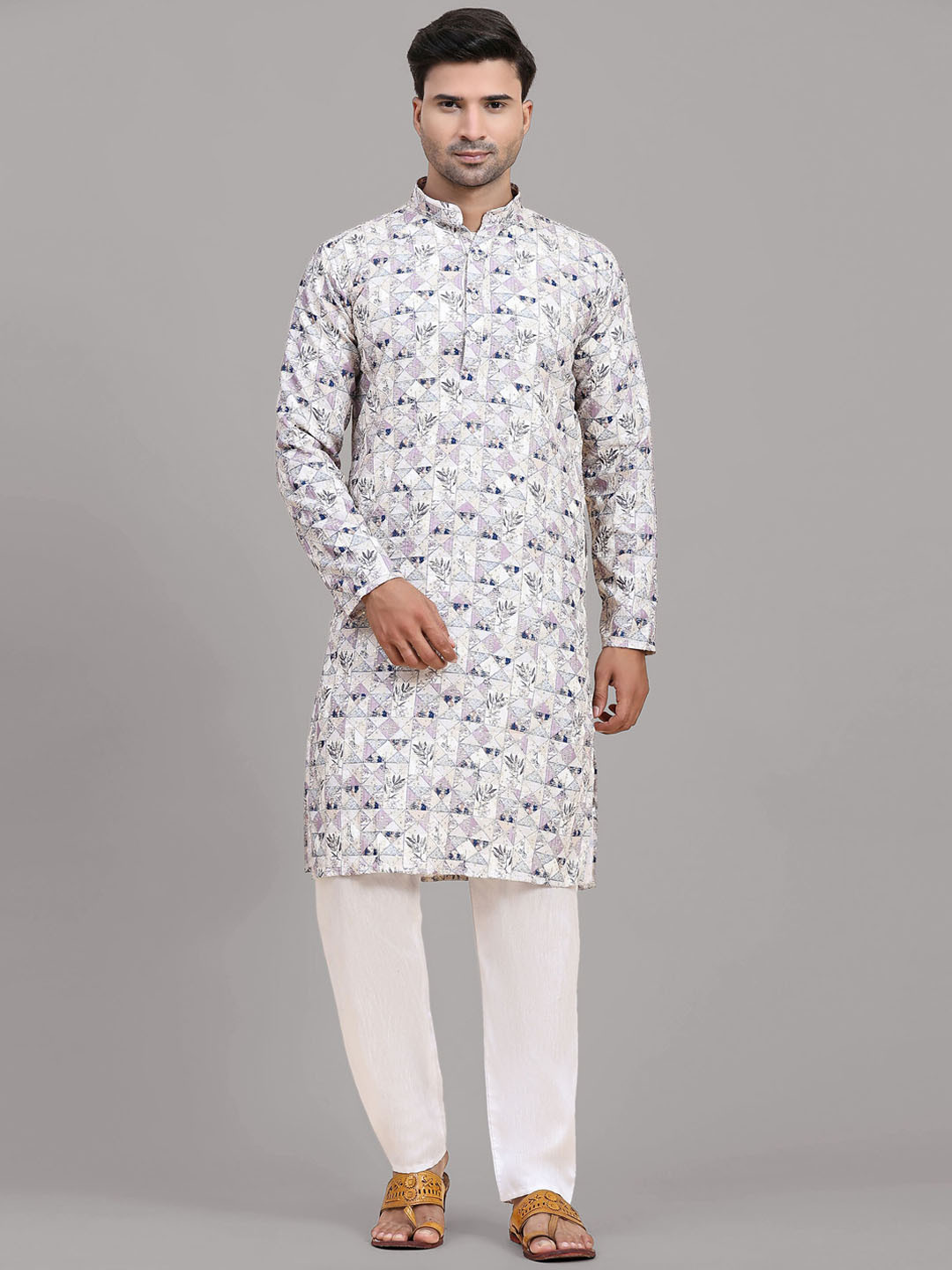 

Fabcartz Floral Printed Regular Thread Work Kurta With Pyjamas, White