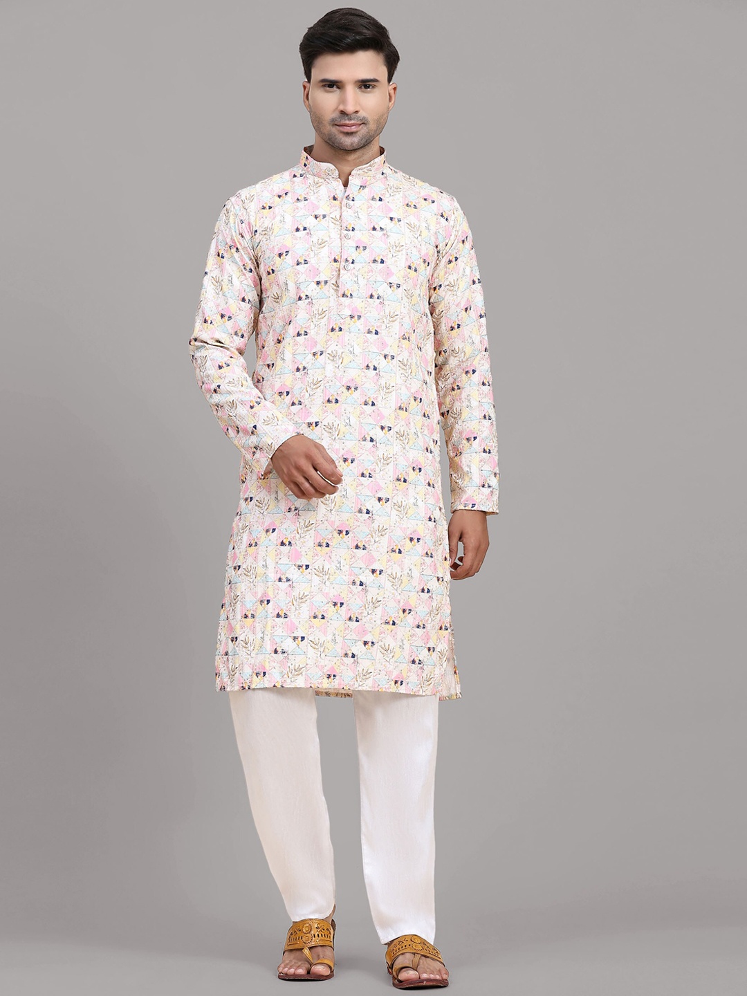 

Fabcartz Floral Printed Regular Thread Work Kurta With Pyjamas, Cream