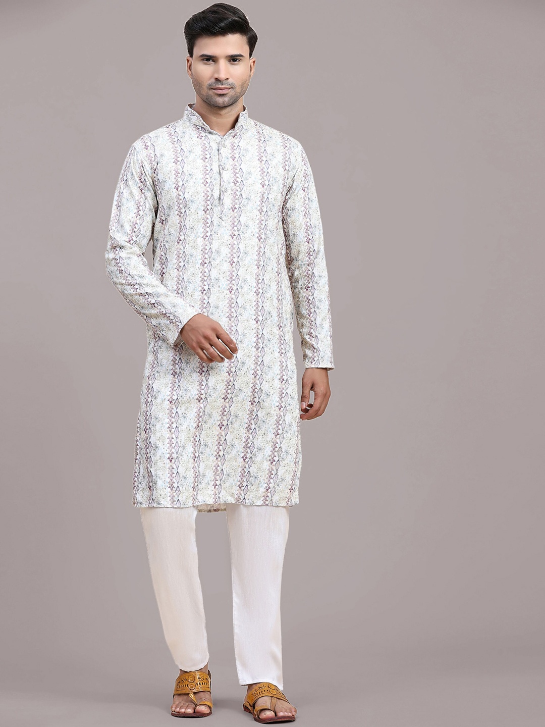

Fabcartz Men Printed Regular Thread Work Kurta With Pyjamas, Blue