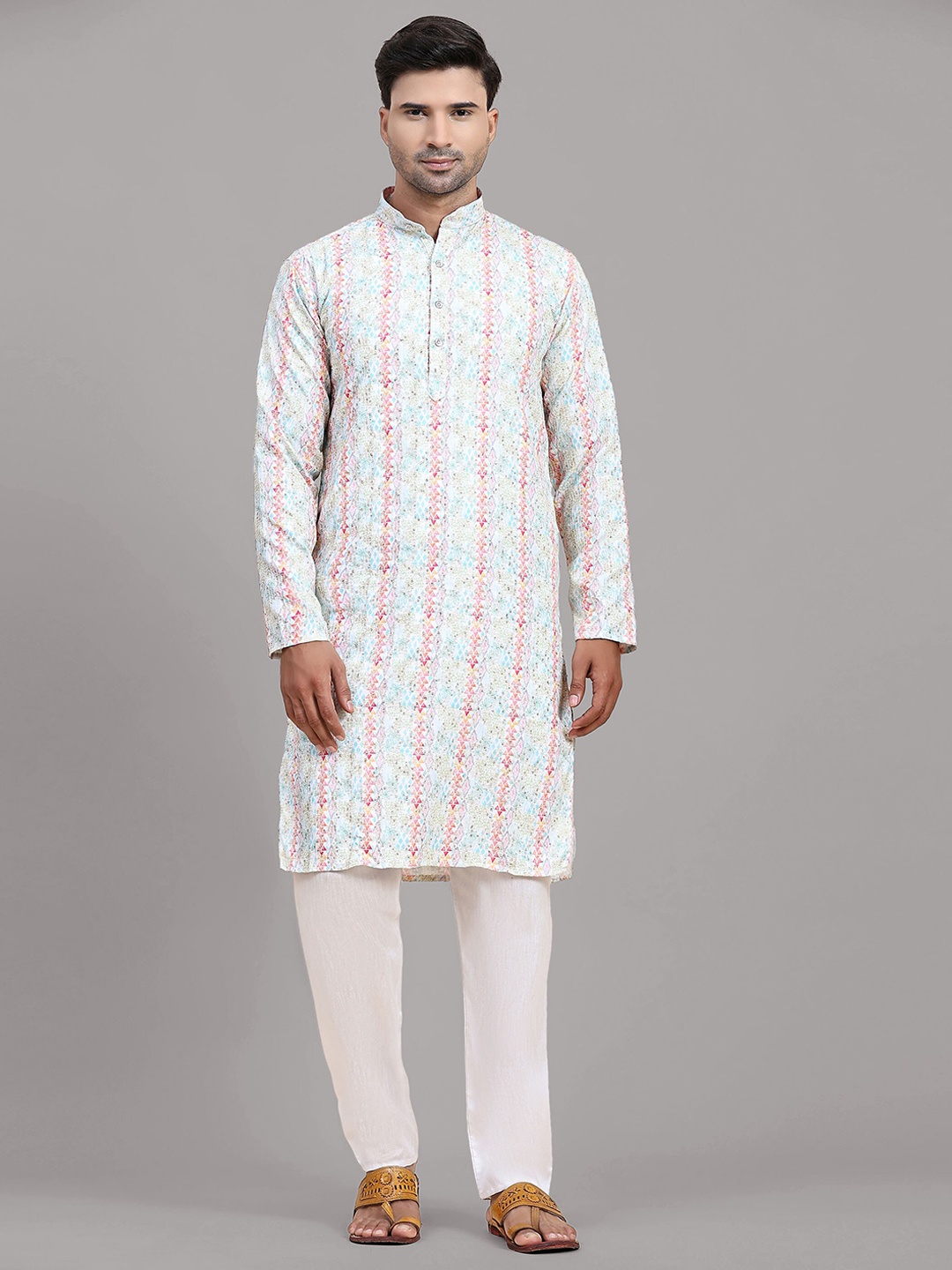 

Fabcartz Geometric Printed Mandarin Collar Sequinned Kurta with Pyjamas, Blue