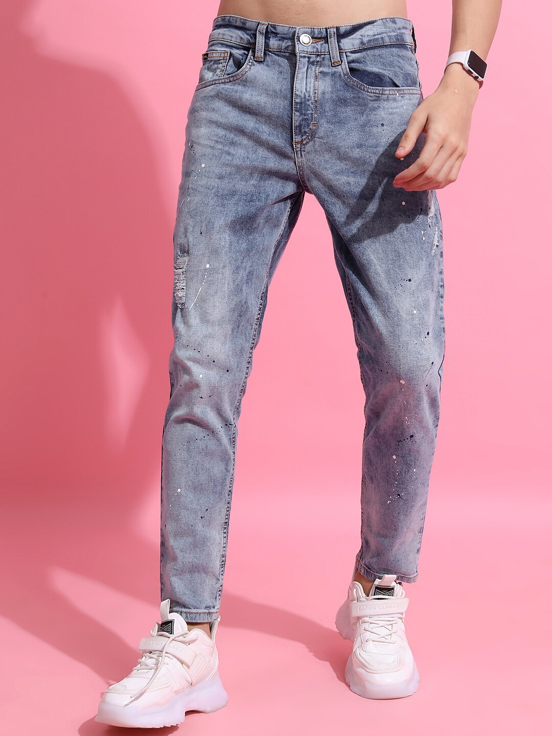 

HIGHLANDER Men Mid-Rise Tapered Fit Low Distress Heavy Fade Stretchable Jeans, Blue