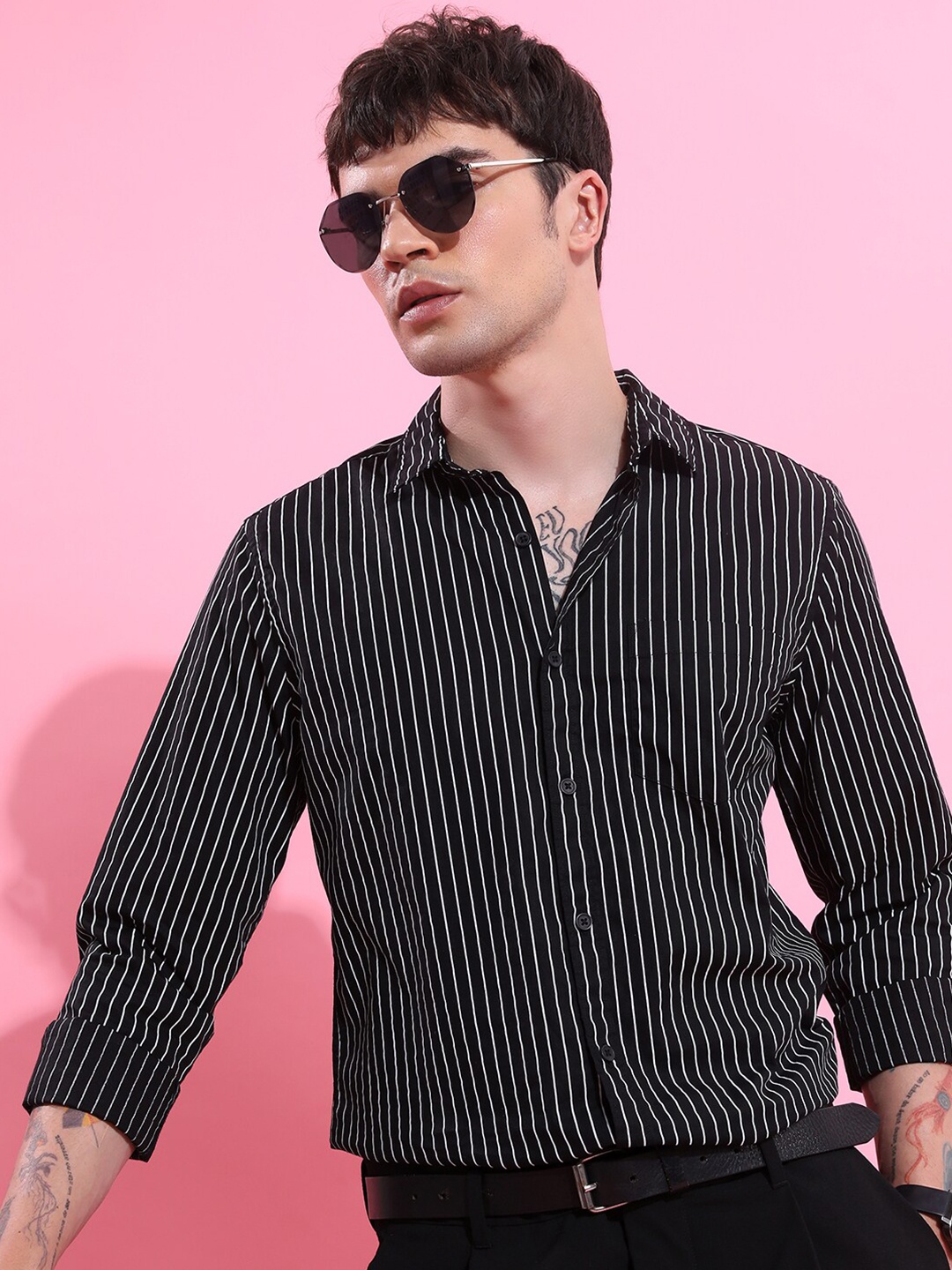 

HIGHLANDER Striped Spread Collar Slim Fit Cotton Casual Shirt, Black
