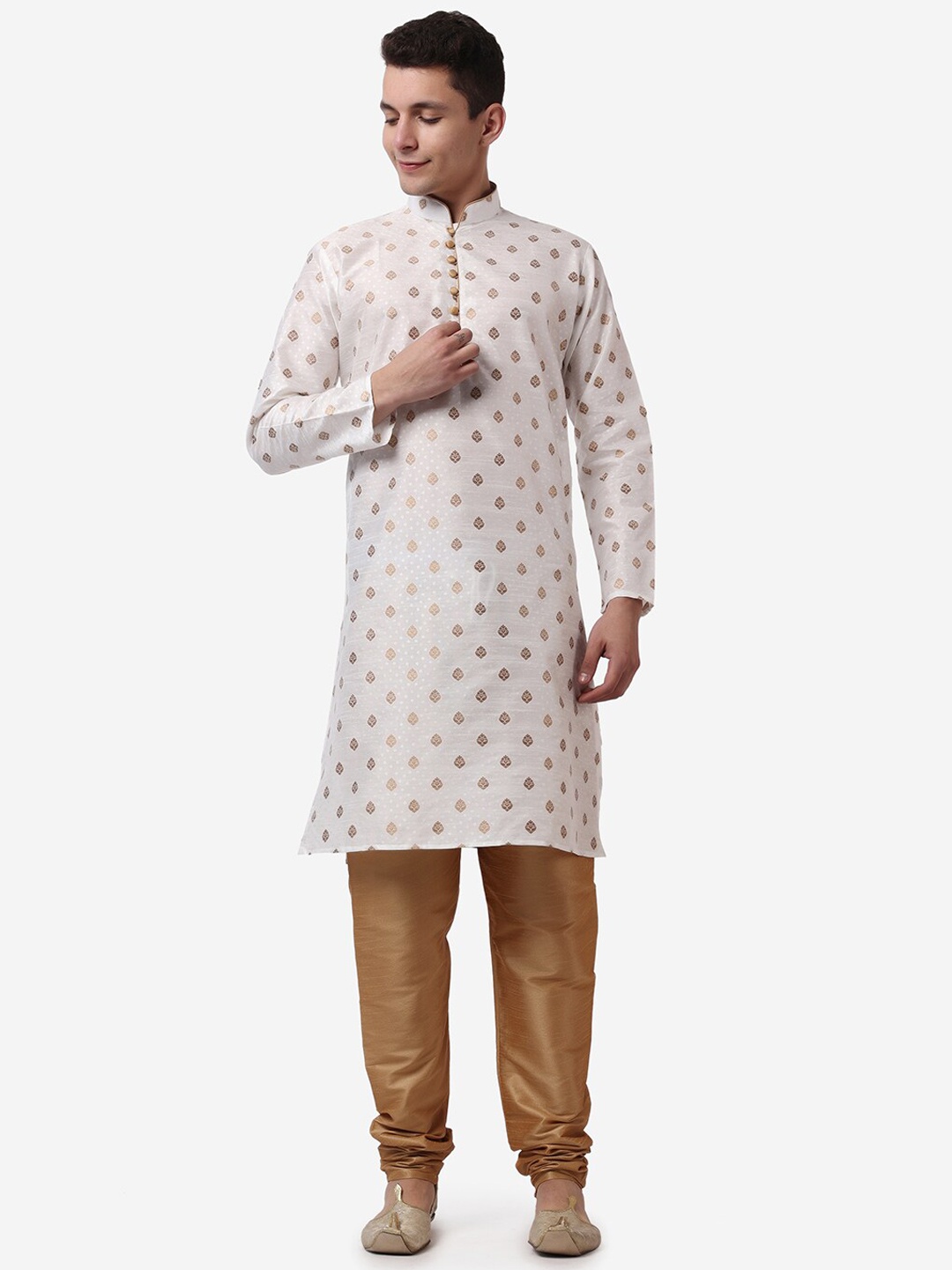 

ROYAL KURTA Paisley Printed Kurta with Pyjamas, Beige