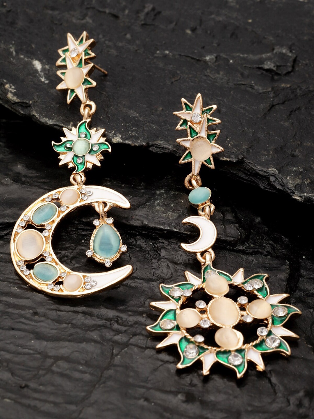 

AVANT-GARDE PARIS Gold-Toned Star Shaped Drop Earrings