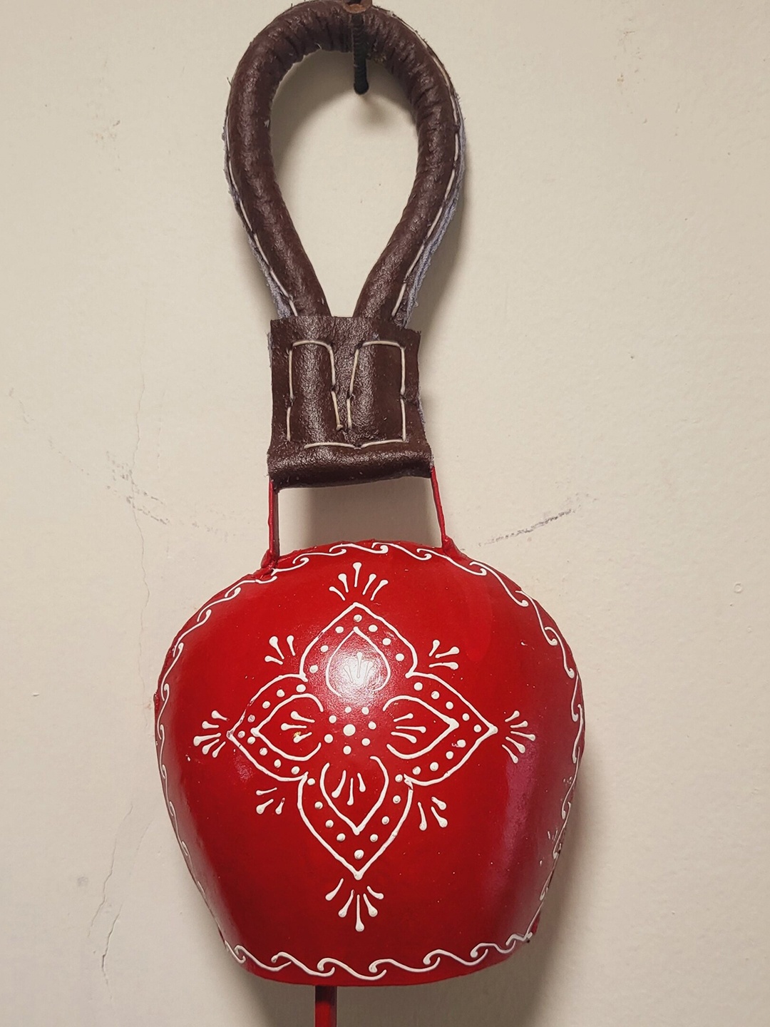 

JASMEY HOMES Red & Brown Printed Iron Wall Decor