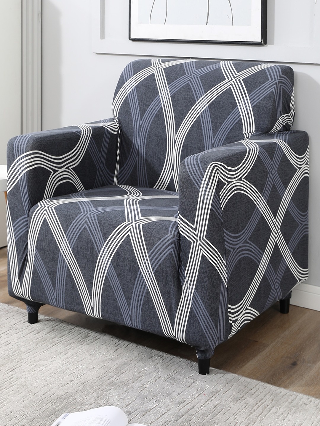 

HOKIPO Grey & White Printed 1-Seater Sofa Cover