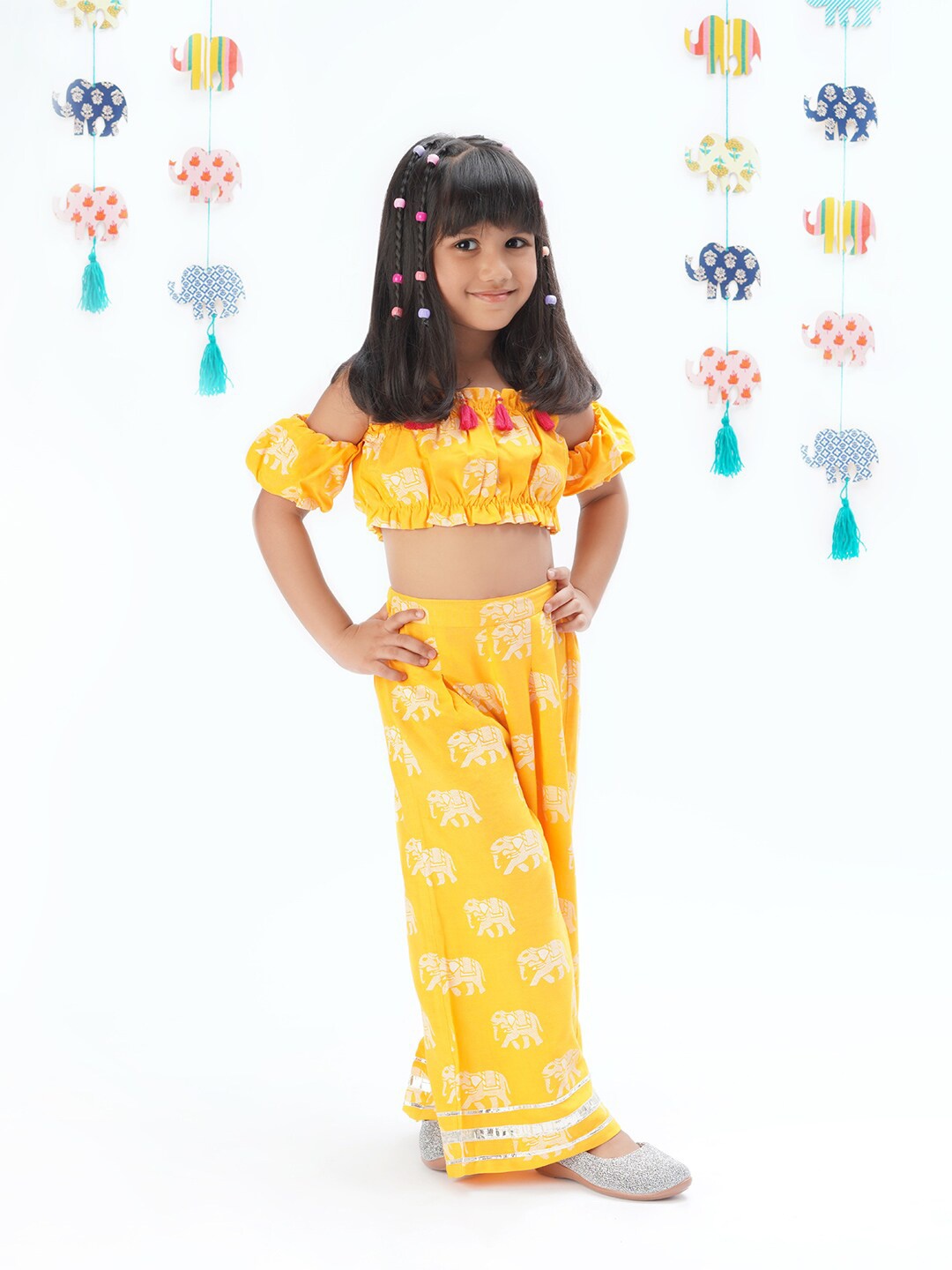

LIL DRAMA Girls Printed Crop Top With Trousers, Yellow
