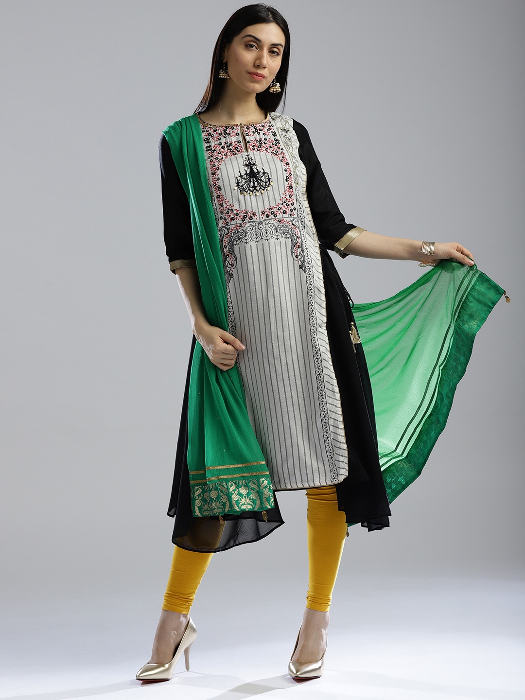 

WISHFUL by W Women Green Solid Dupatta