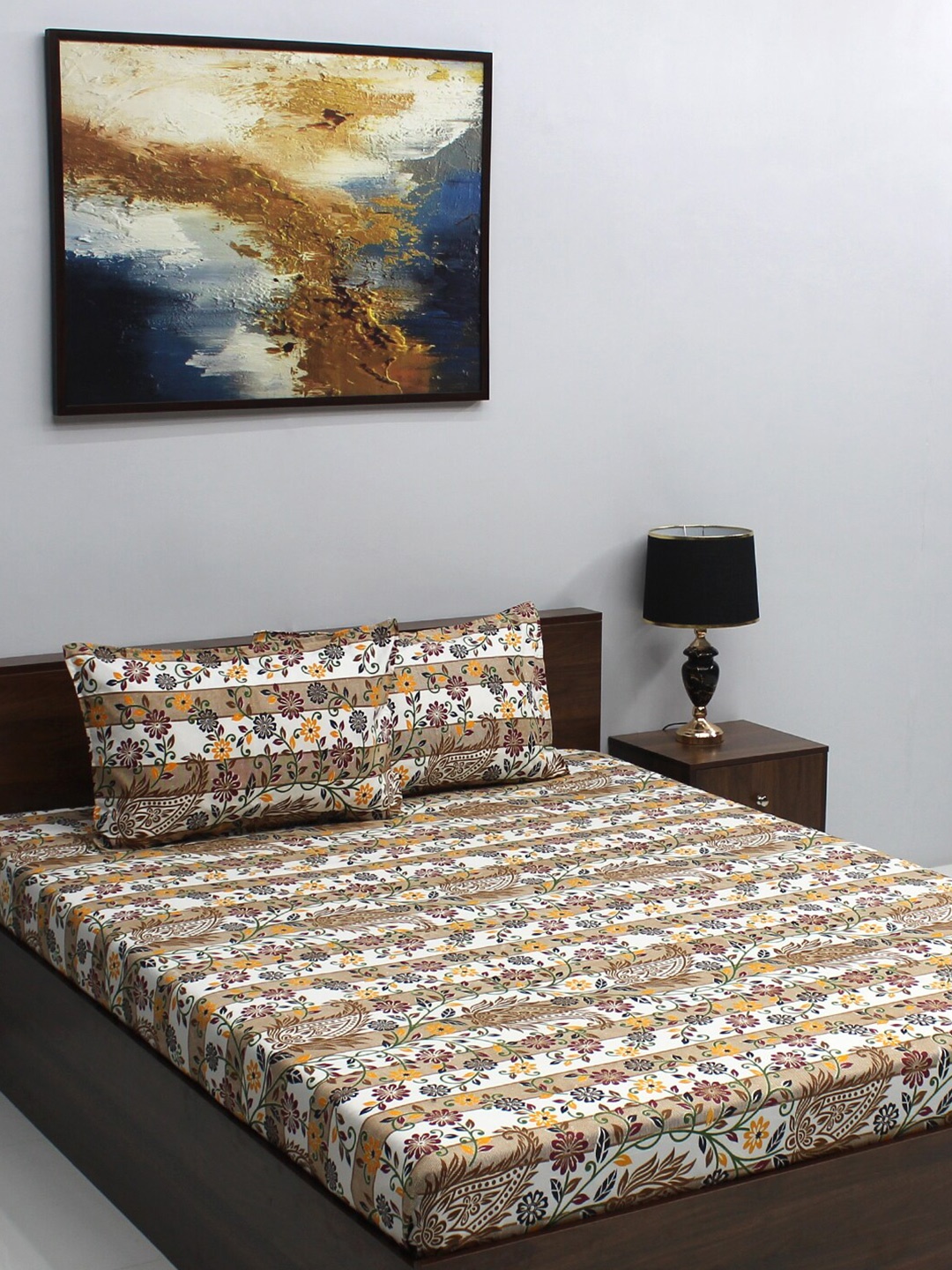 

Raymond Home Serene White & Orange Floral 164 TC Queen Bedsheet with 2 Pillow Covers