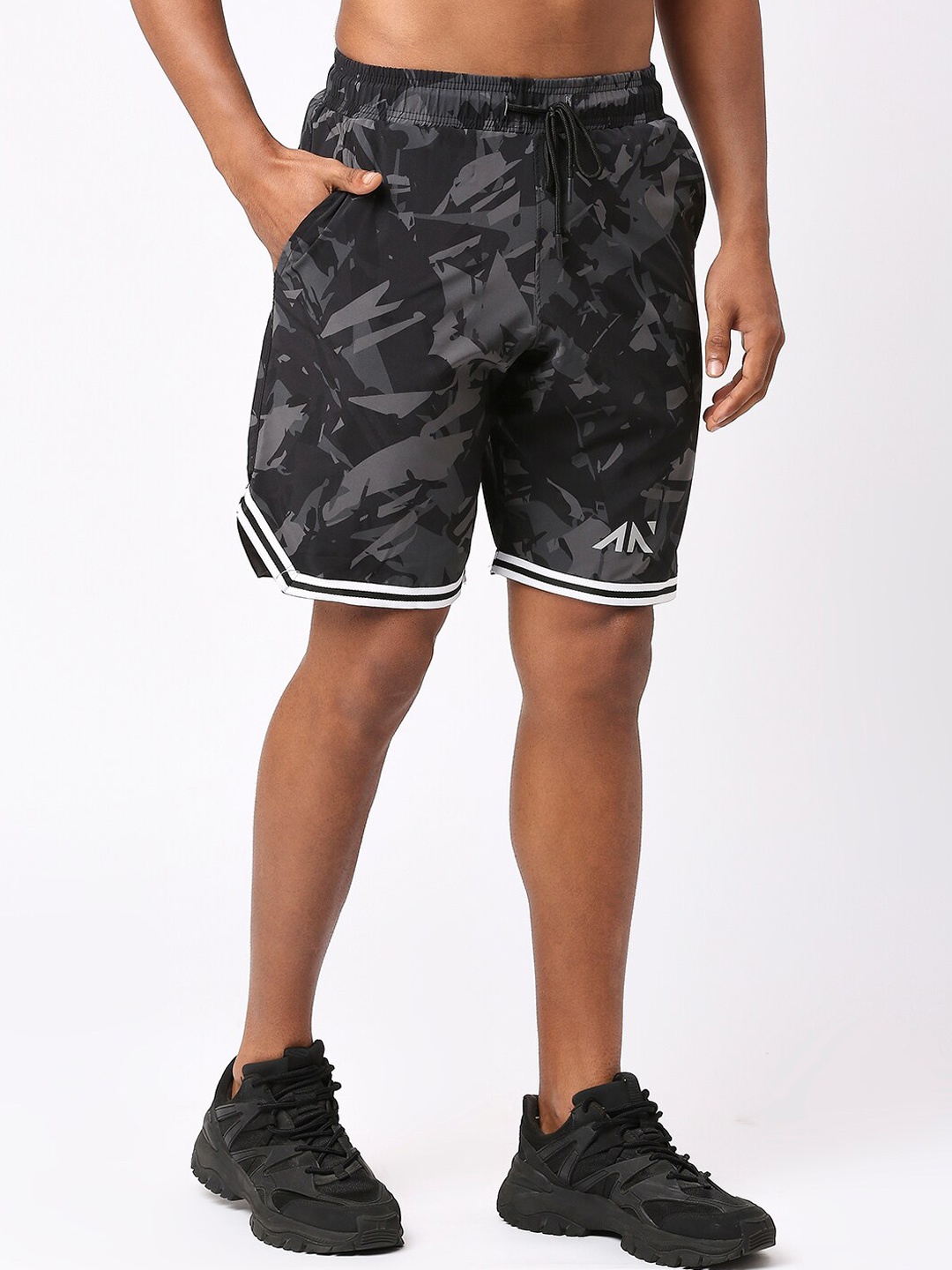 

AESTHETIC NATION Men Absract Printed Sports Shorts, Grey