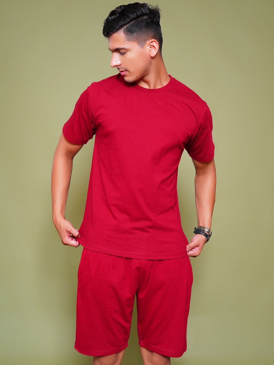 

KRAASA Men T-Shirt & Shorts Co-Ords, Maroon