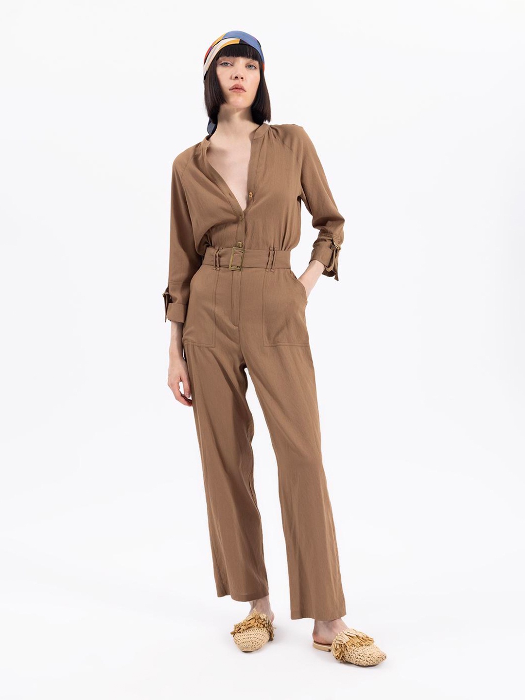 

PRET A TUER Mandarin Collar Basic Jumpsuit, Beige
