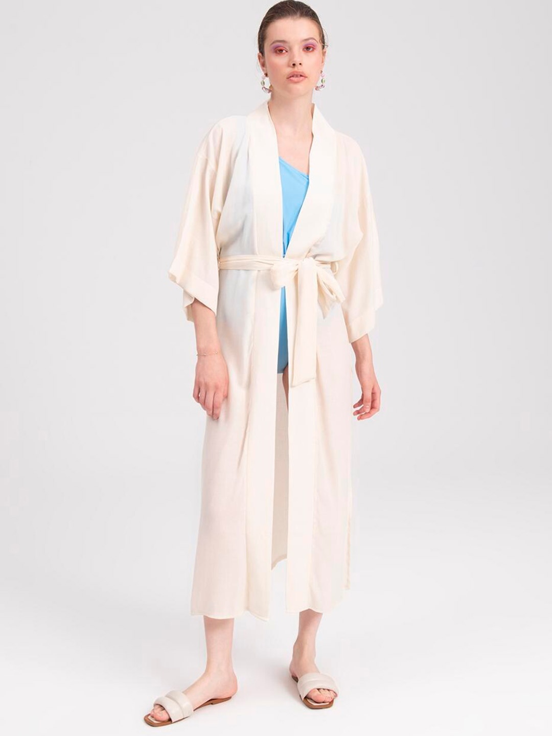 

PRET A TUER Geometric Longline Open Front Jacket, White