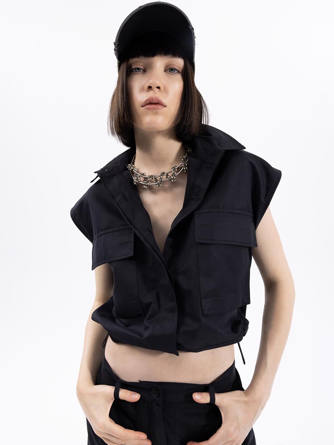 

PRET A TUER Crop Sporty Jacket, Black