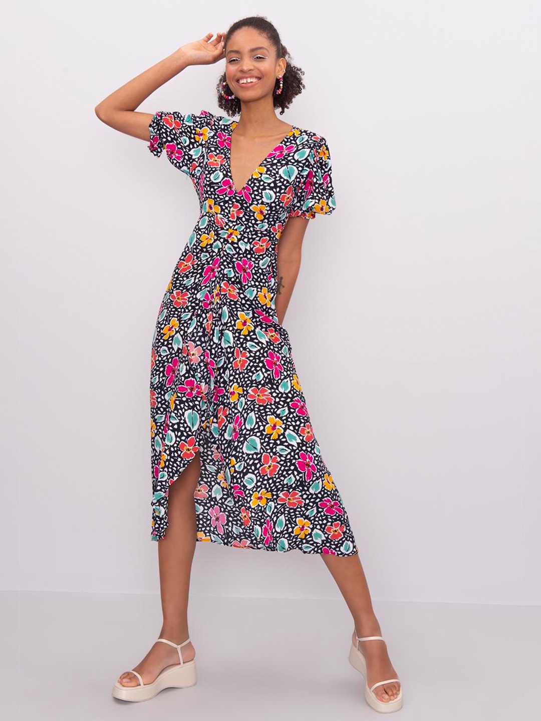 

PRET A TUER Floral Printed Puff Sleeves Wrap Midi Dress, Black