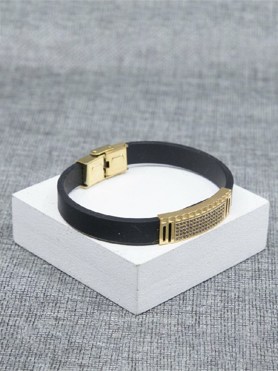 

LAFORWORD Men American Diamond Gold-Plated Wraparound Bracelet