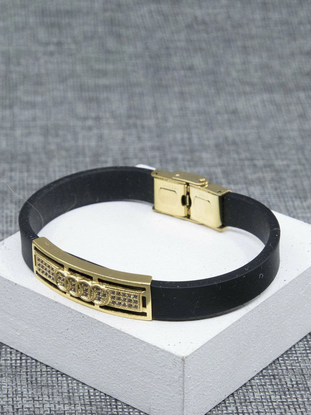 

LAFORWORD Men American Diamond Gold-Plated Wraparound Bracelet