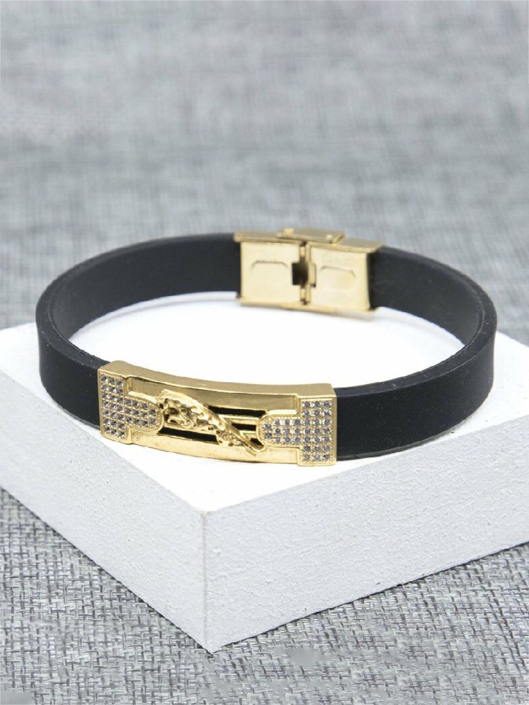 

LAFORWORD Men Gold-Toned American Diamond Gold-Plated Wraparound Bracelet