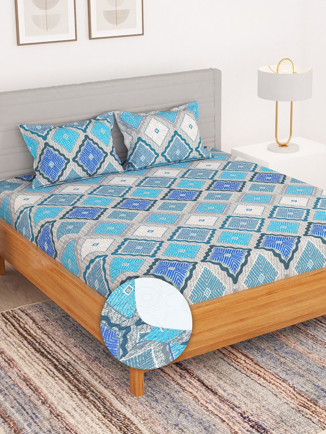 

Bedspun Blue & White Geometric 180 TC King Fitted Bedsheet with 2 Pillow Covers