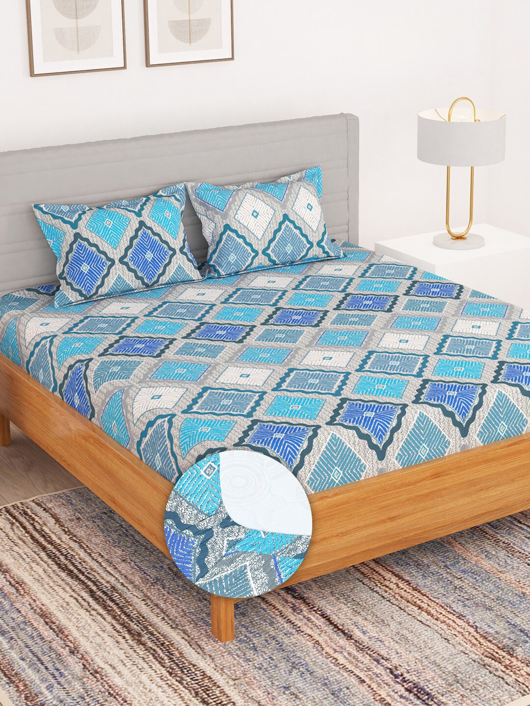 

Bedspun Blue & White Geometric Microfiber 180 TC Queen Bedsheet With 2 Pillow Covers