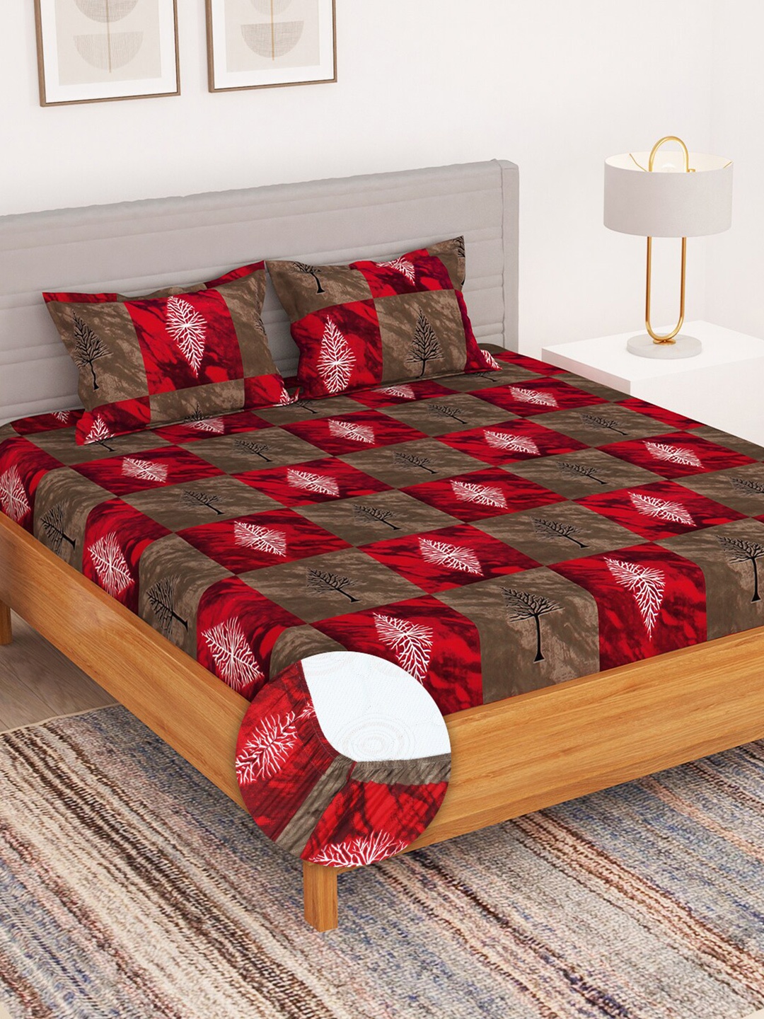 

Bedspun Red & Brown Geometric 180 TC King Fitted Bedsheet with 2 Pillow Covers