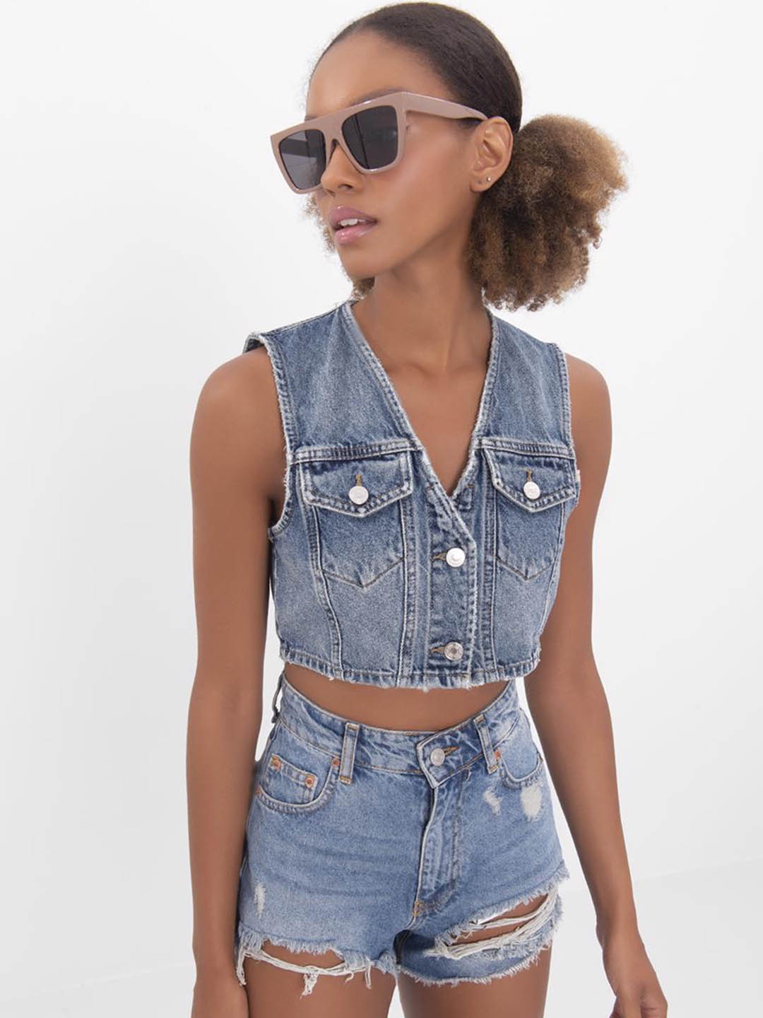 

PRET A TUER Women Mid Rise High Rise Fray Cotton Denim Short, Blue