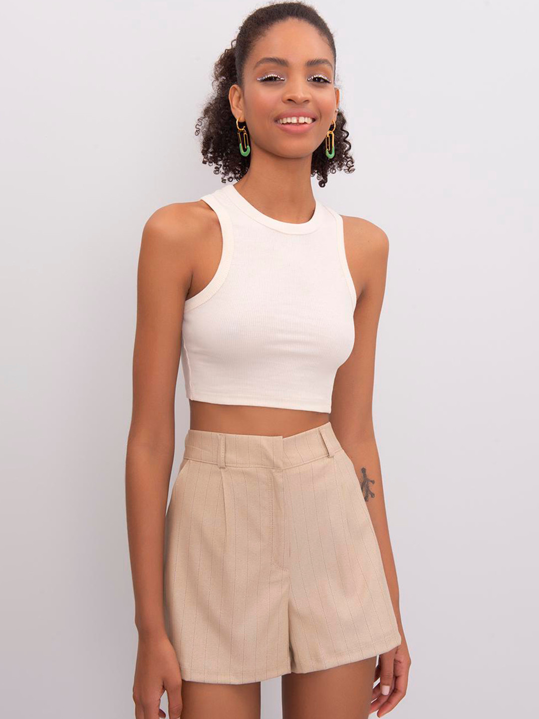 

PRET A TUER Women Mid Rise Loose Fit Pleated Mini Shorts, Beige