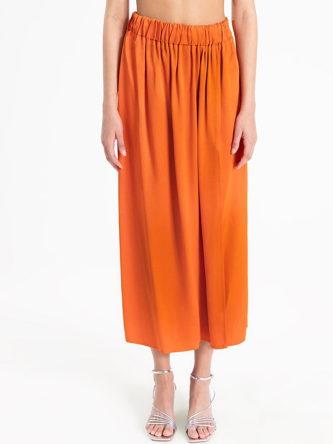 

PRET A TUER Midi Skirt With Side Slit, Orange