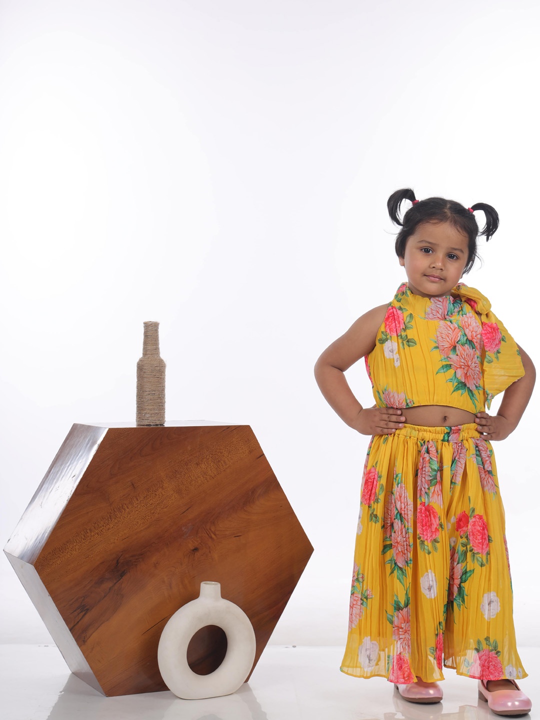

Maaikid Girls Pleated Halter Neck Floral Printed Clothing Set, Yellow