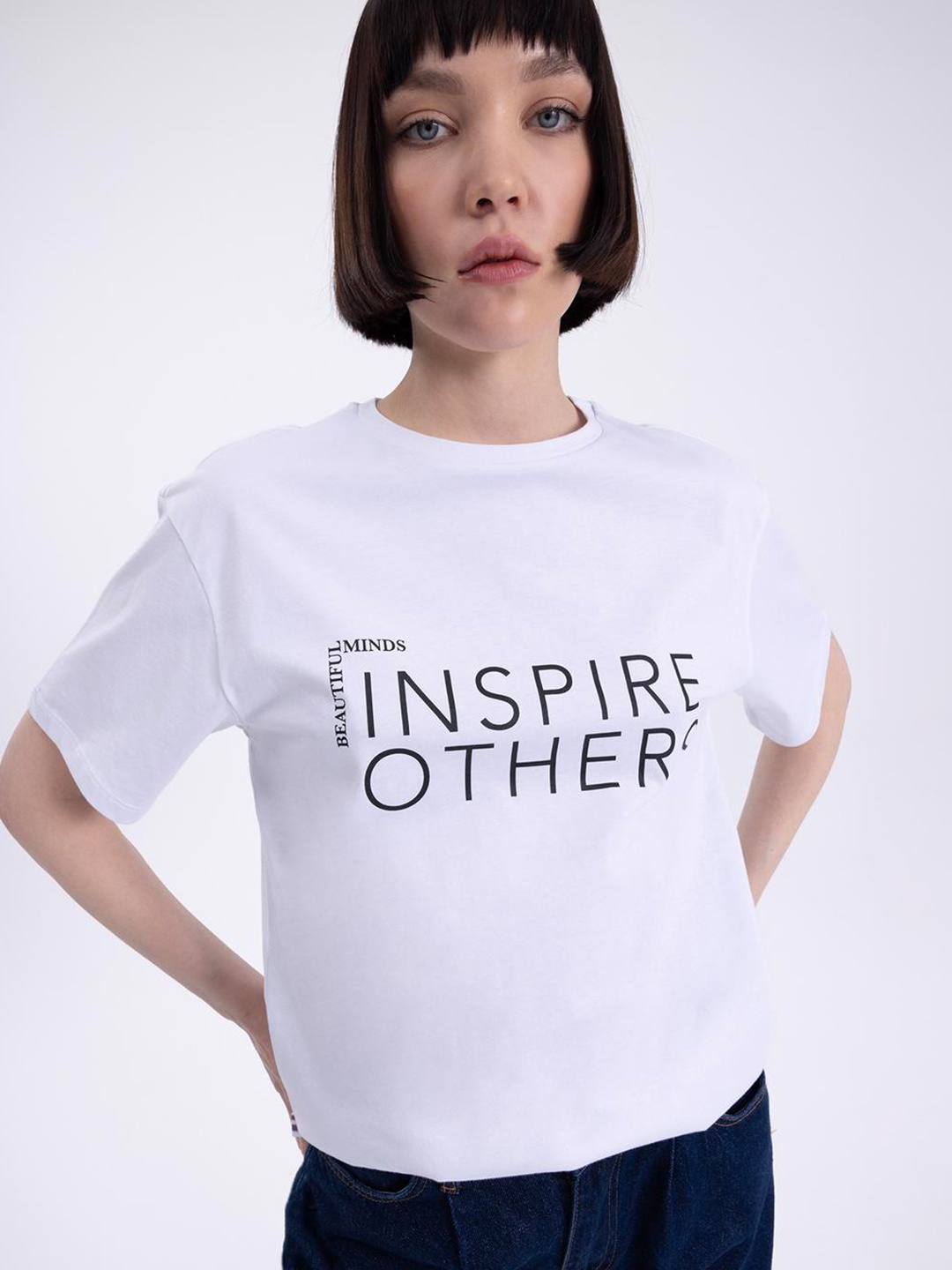

PRET A TUER Typography Printed Cotton T-shirt, White