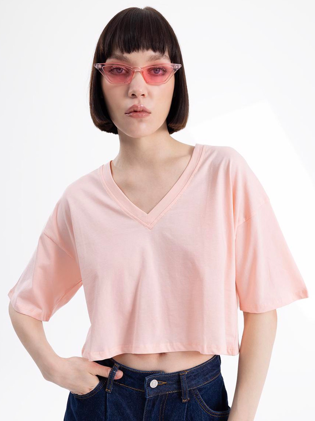 

PRET A TUER Drop-Shoulder Sleeves V-Neck Cotton Crop T-shirt, Pink