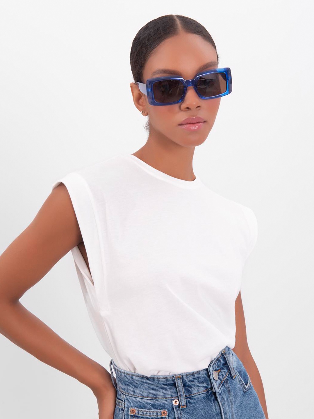 

PRET A TUER Extended Sleeves Cotton T-Shirt, Off white