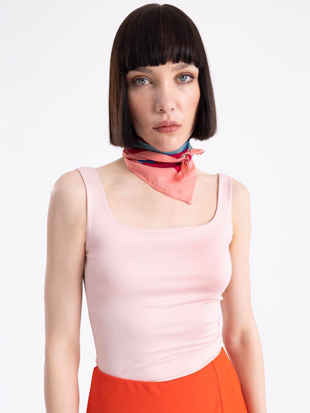 

PRET A TUER Shoulder Straps regular Fitted Top, Pink