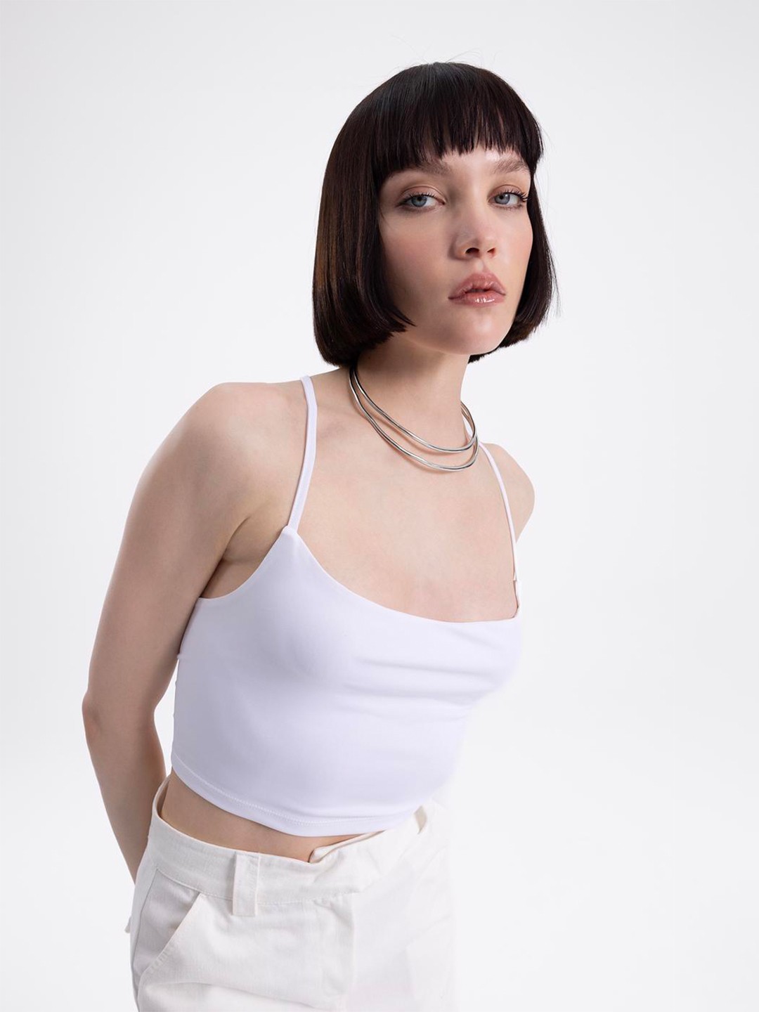 

PRET A TUER Sleeveless Styled Back Crop Top, White