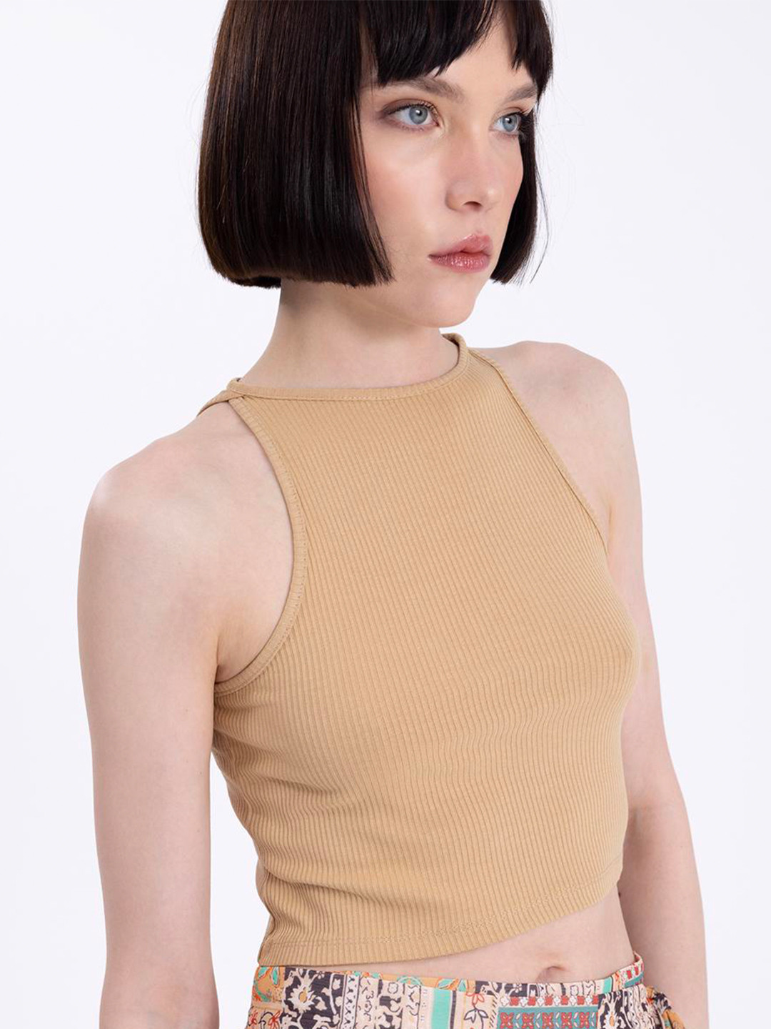 

PRET A TUER Round Neck Sleeveless Fitted Crop Top, Beige