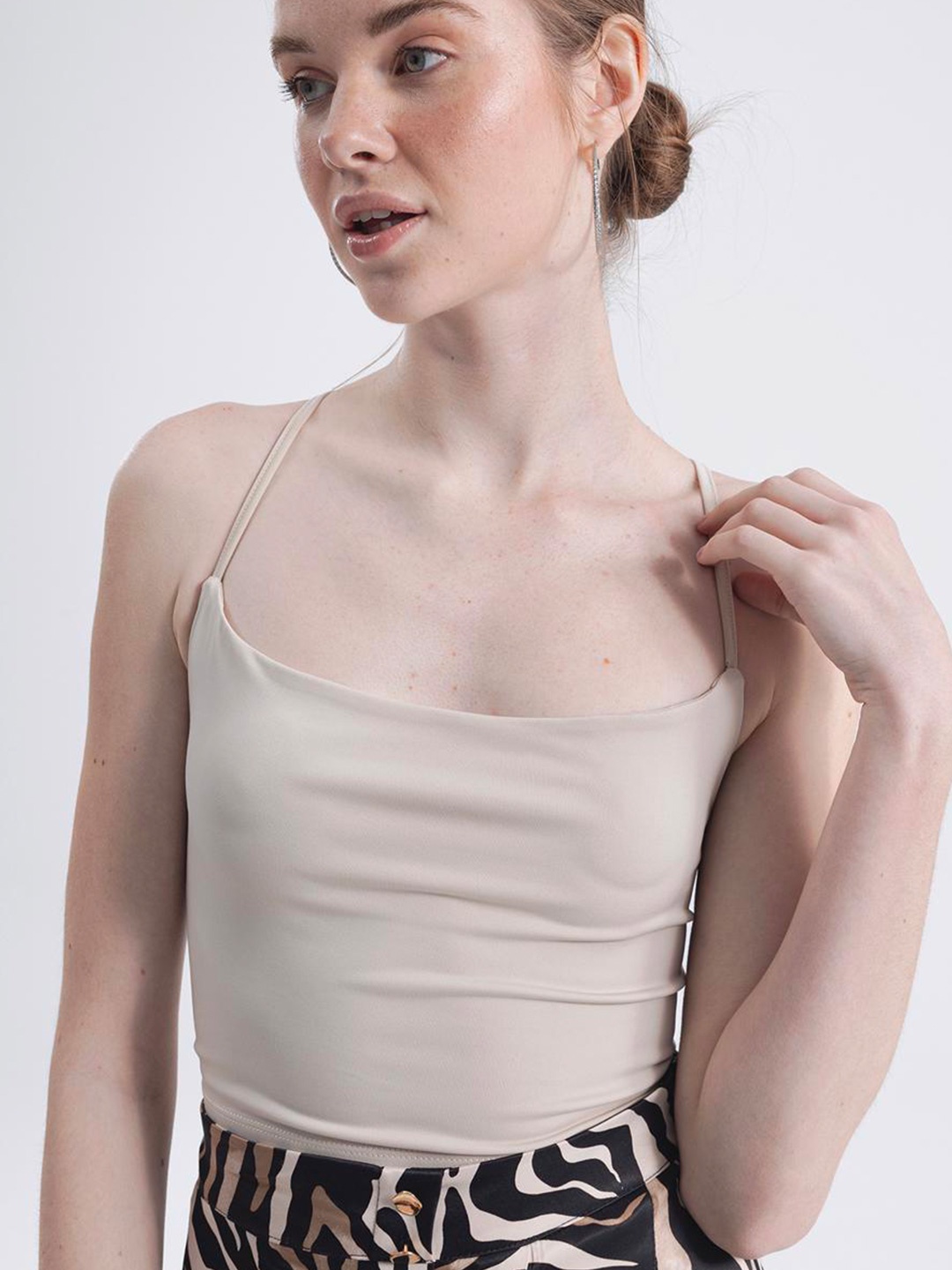 

PRET A TUER Shoulder Straps Styled Back Top, Beige