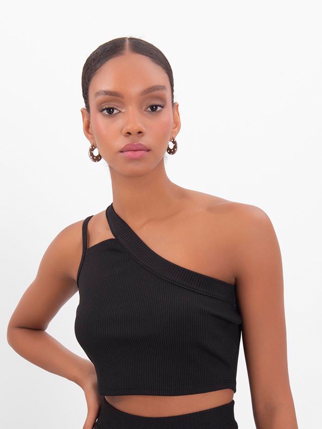 

PRET A TUER One Shoulder Crop Top, Black