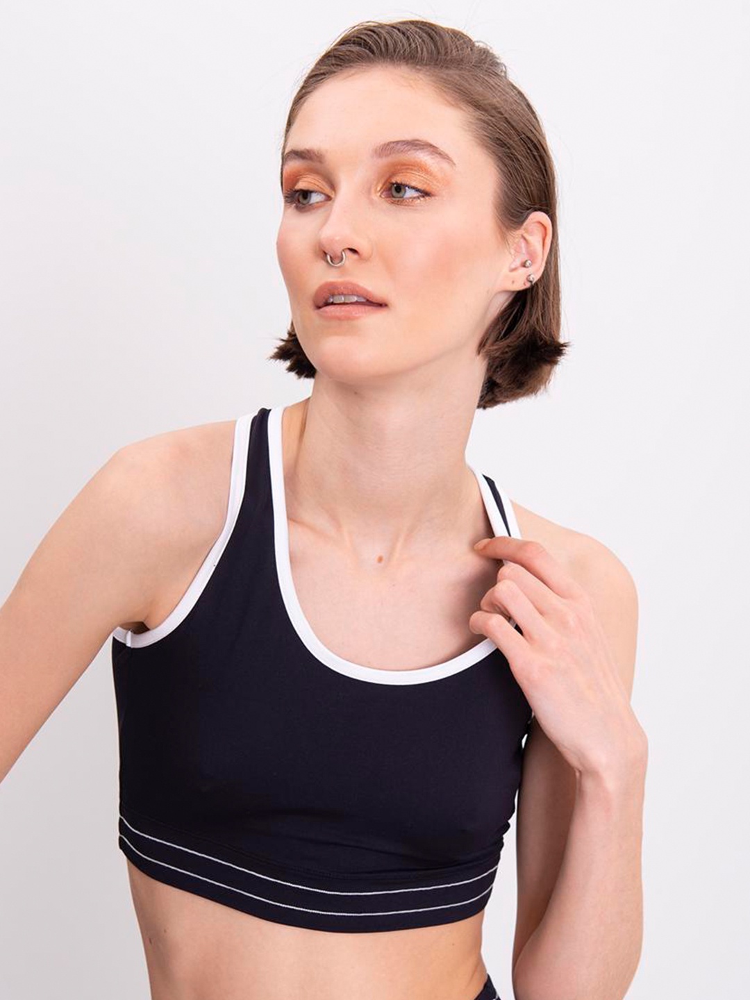 

PRET A TUER Scoop Neck Styled Back Crop Top, Black
