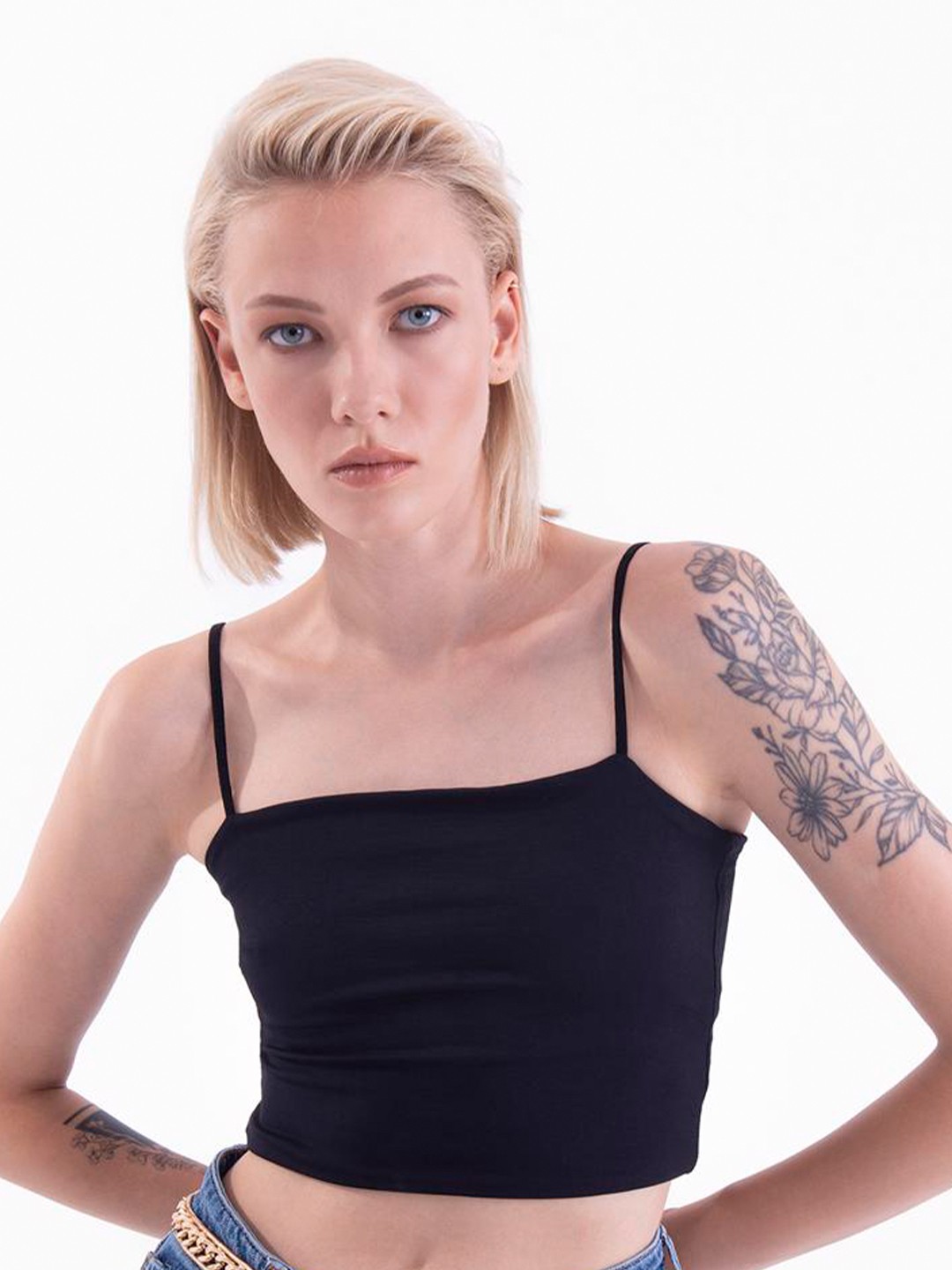

PRET A TUER Shoulder Straps Crop Top, Black