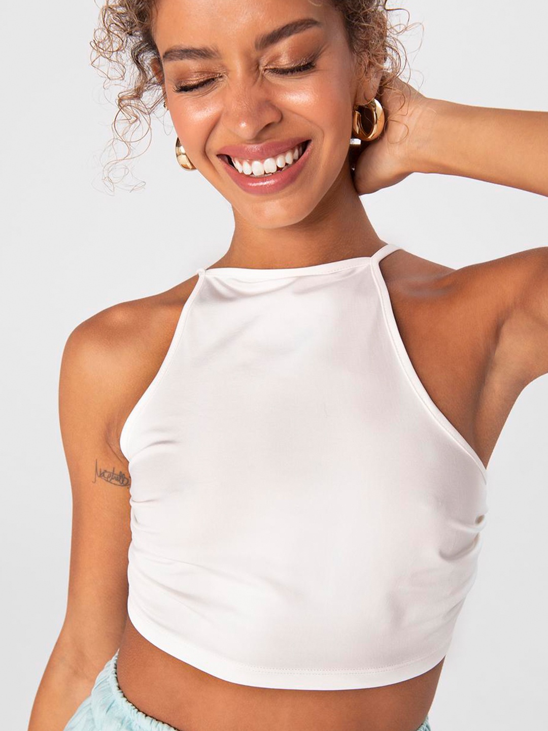 

PRET A TUER Shoulder Straps Styled Back Crop Top, White