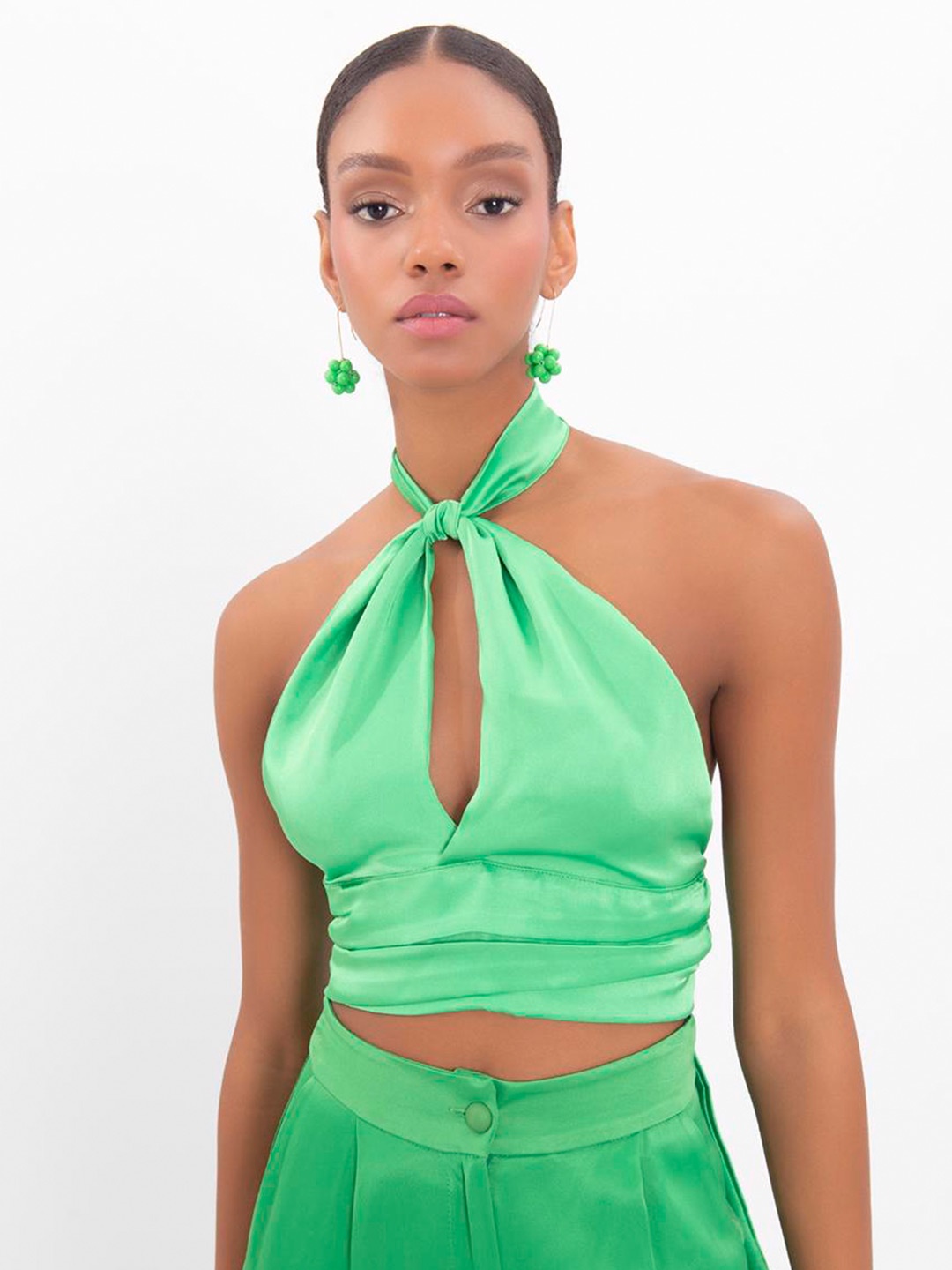

PRET A TUER Halter Neck Cut Out Styled Back Crop Top, Green