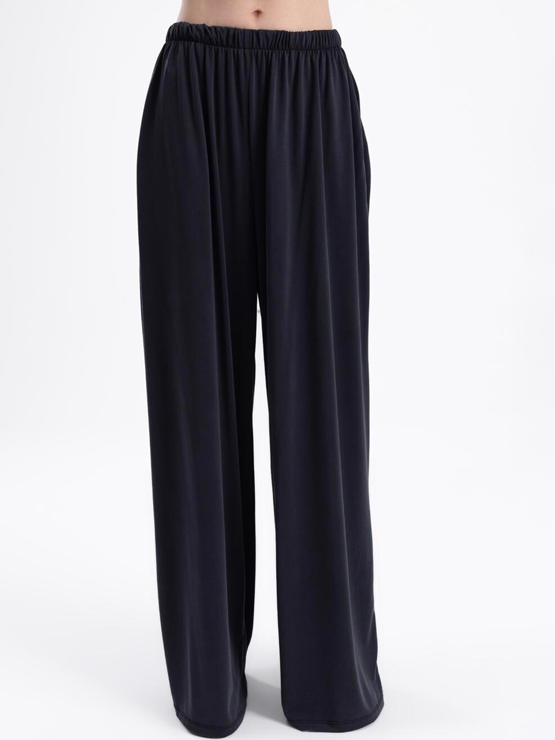 

PRET A TUER Women Loose Fit Trousers, Blue