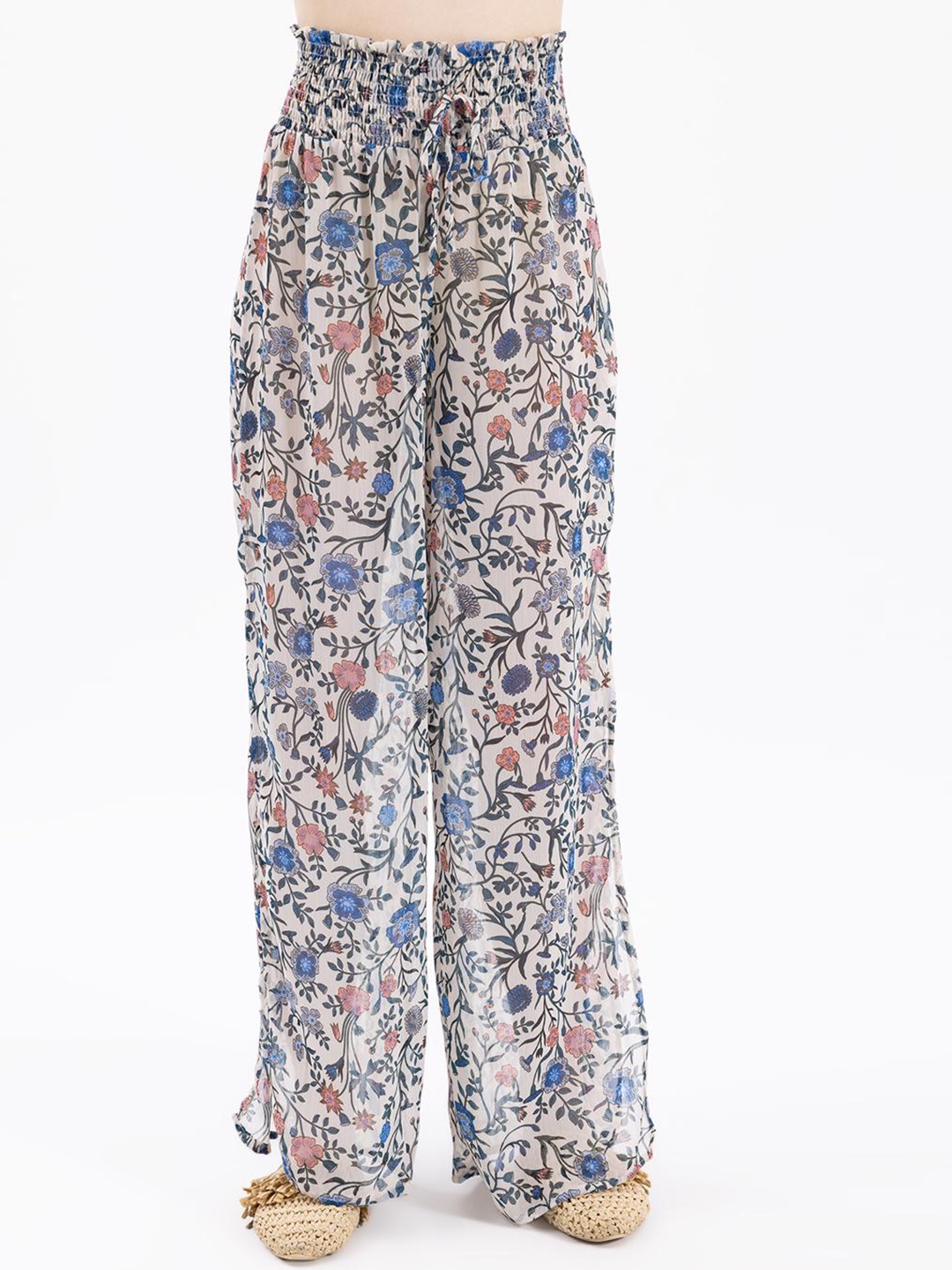 

PRET A TUER Women Low-Rise Floral Printed Flared Trousers, Off white