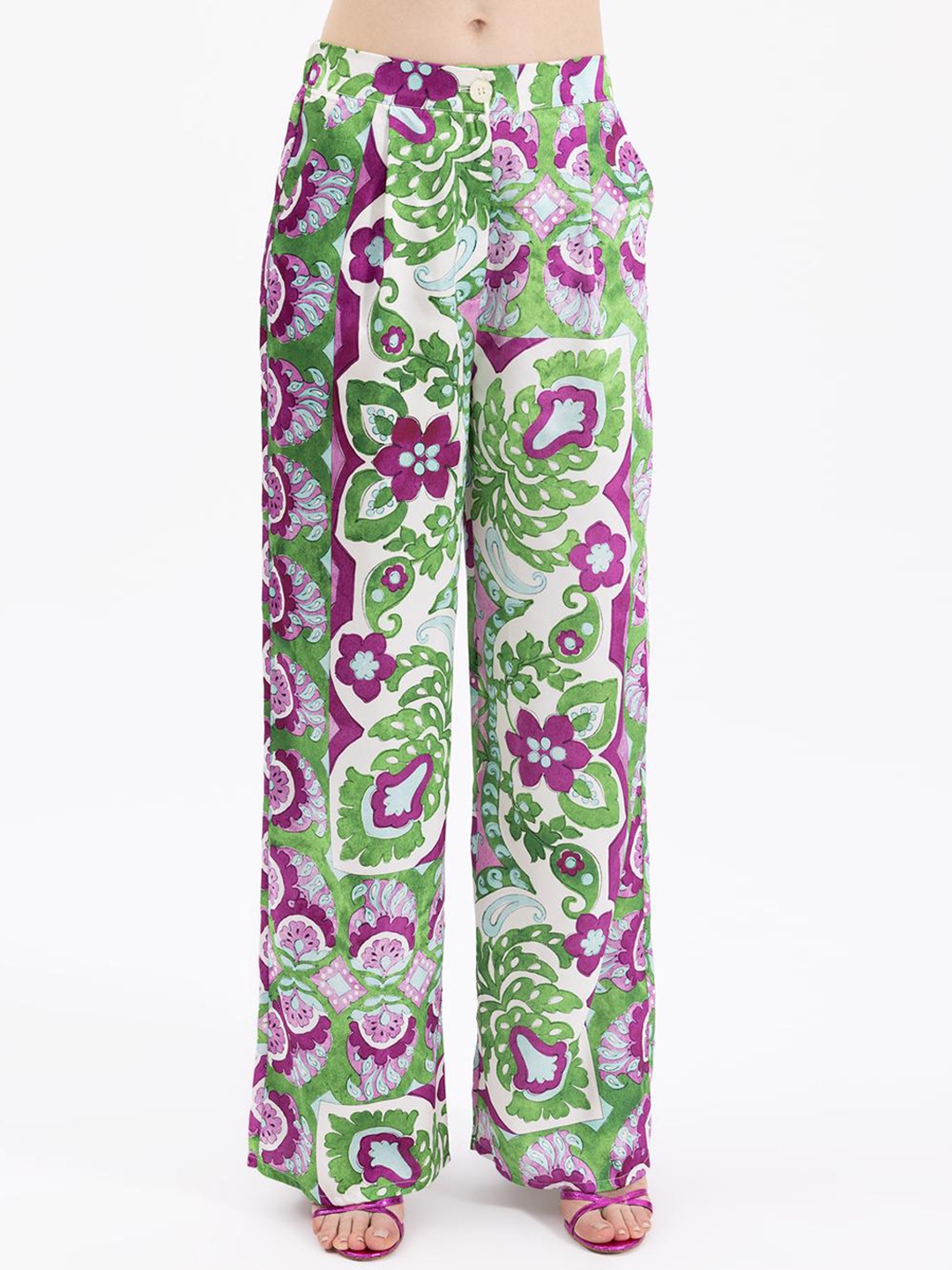 

PRET A TUER Women Floral Printed Straight Fit Trousers, Green