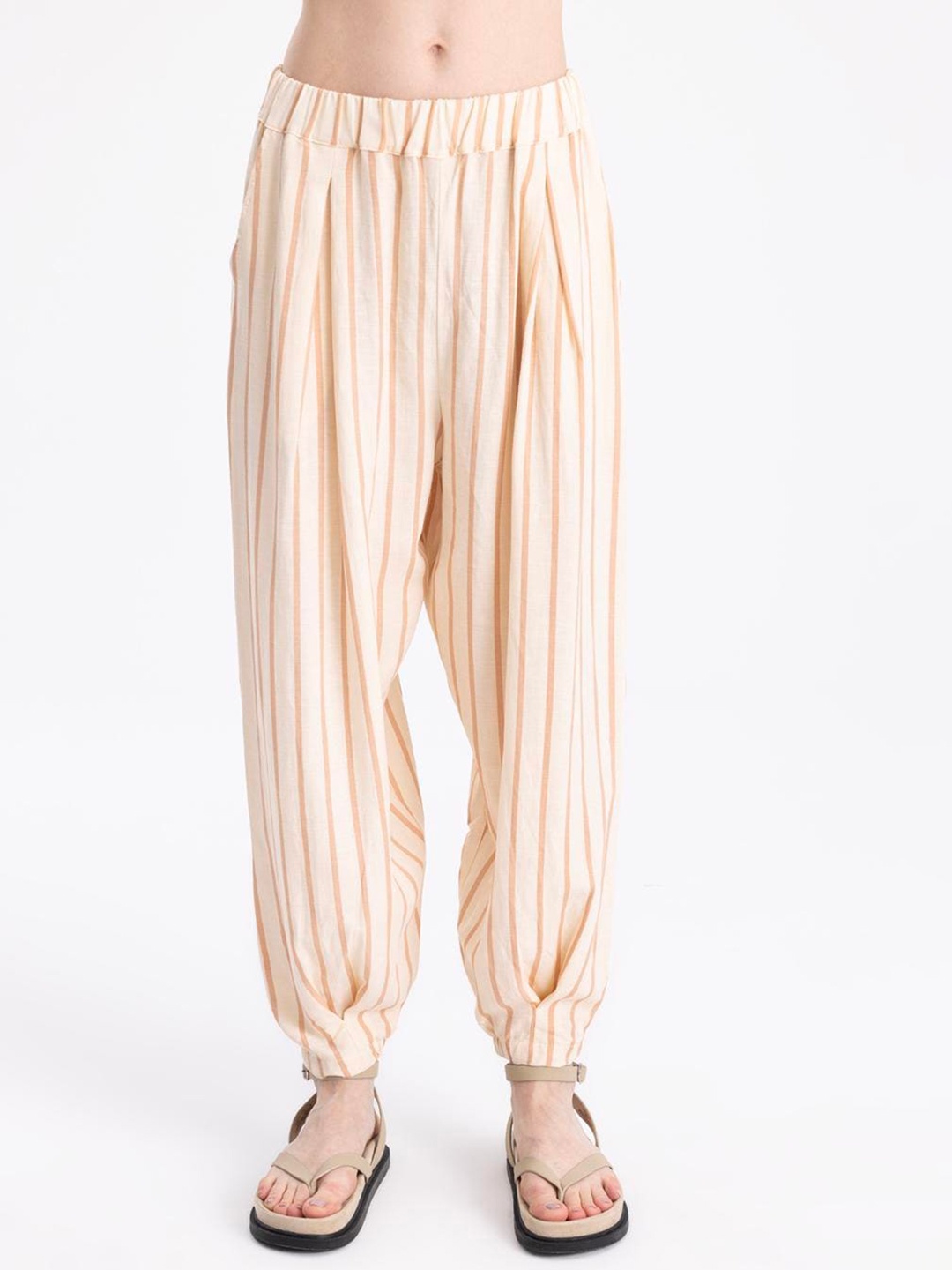

PRET A TUER Women Striped Loose Fit Pleated Trousers, Cream