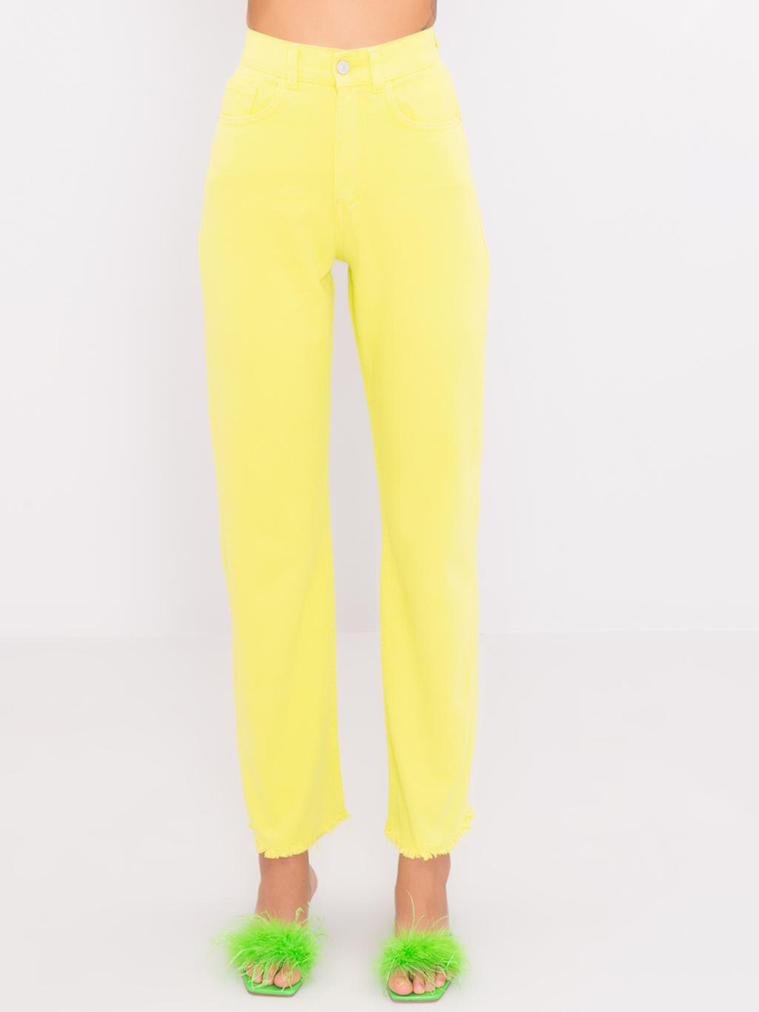 

PRET A TUER Women Mid-Rise Straight Fit Regular Trousers, Yellow