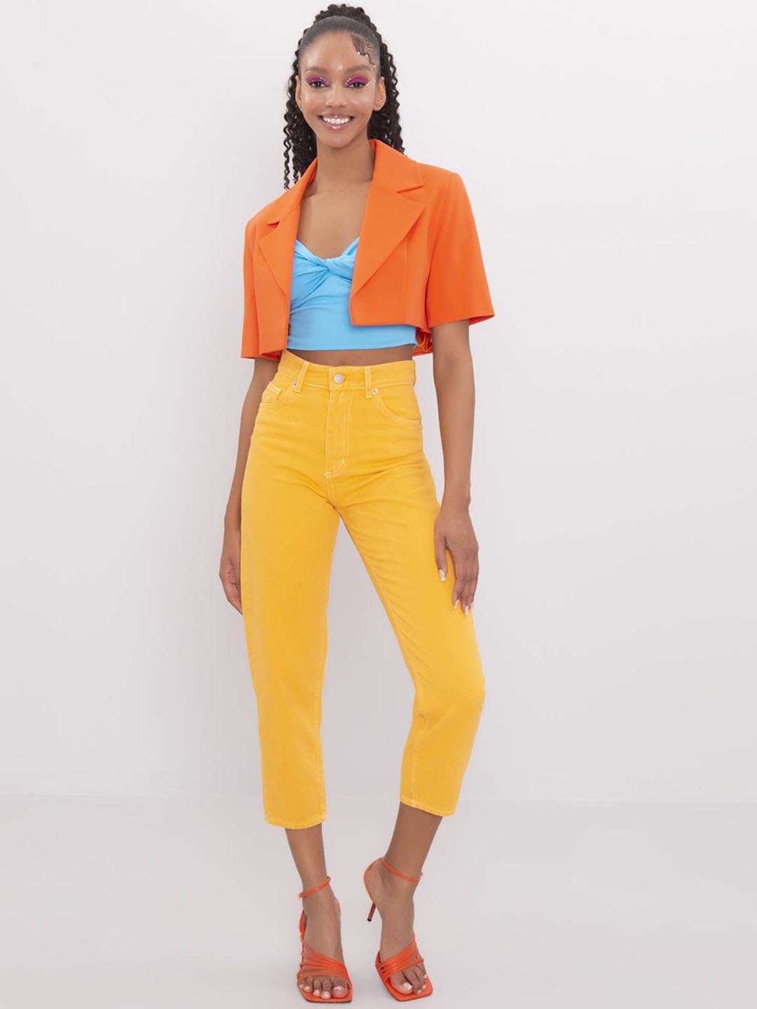 

PRET A TUER Women Mid-Rise Slim Fit Cropped Trousers, Yellow