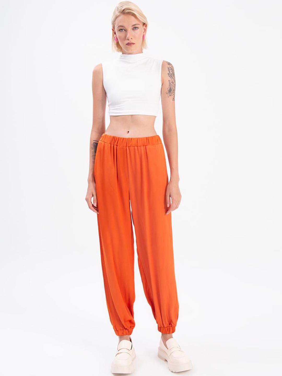 

PRET A TUER Women Loose Fit Joggers Trousers, Orange