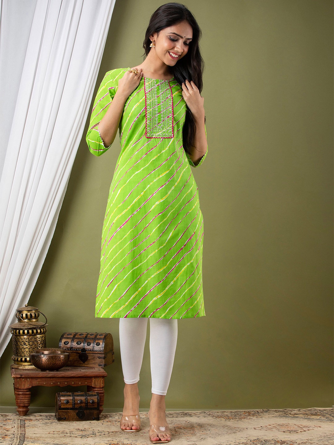 

FERANOID Leheriya Printed Cotton Kurta, Green